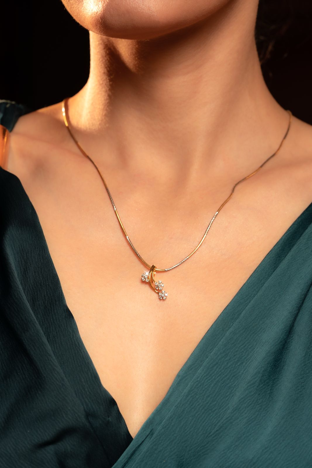 Skyler Pendant