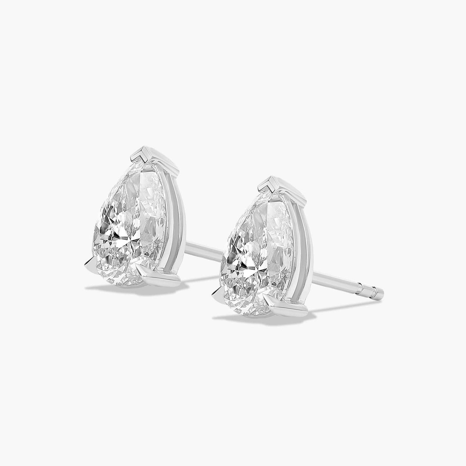 Amari Pear Solitaires