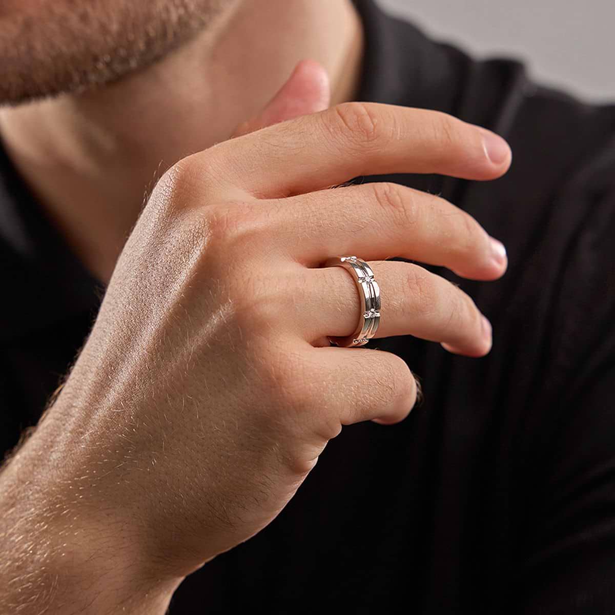 Griffin  Mens  Eternity Band